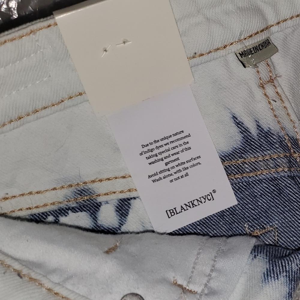 💥SALE💥Blank NYC Barrow Denim Shorts - Picture 5 of 7